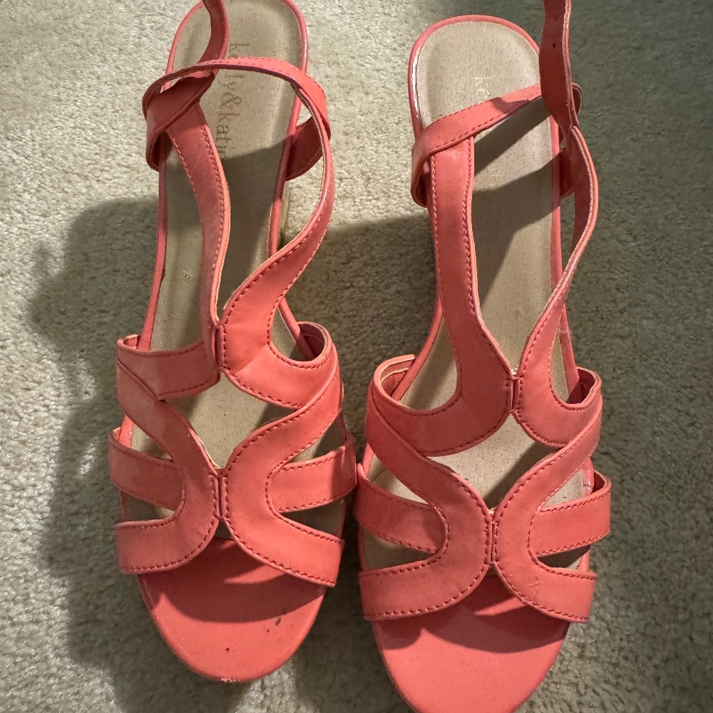 Peach sandals wedge